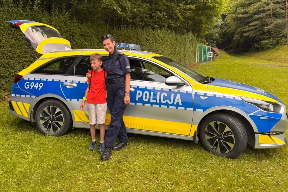 Policjanci na pikniku rodzinnym w domu dziecka - zdjęcie 3