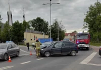 Zderzenie dwóch samochodów - zdjęcie główne