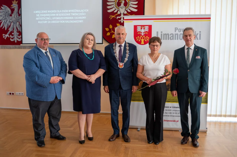 Nagrody za działalność kulturalną wręczone (ZDJĘCIA) - zdjęcie 10