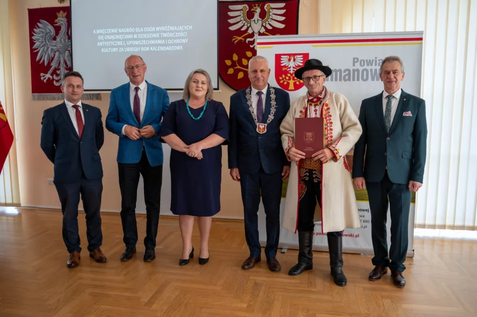 Nagrody za działalność kulturalną wręczone (ZDJĘCIA) - zdjęcie 13