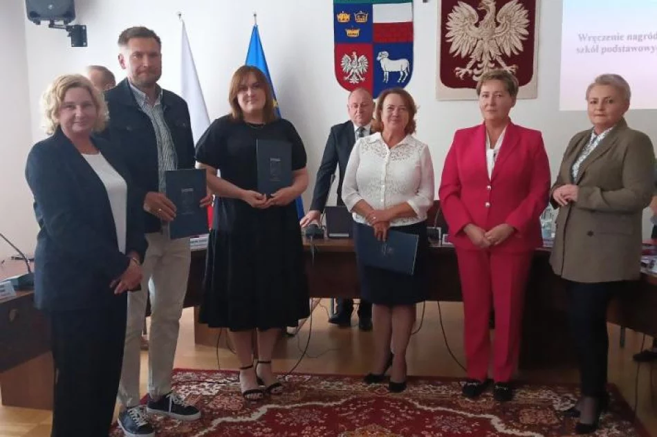 Nagrody dla najzdolniejszych uczniów - zdjęcie 7