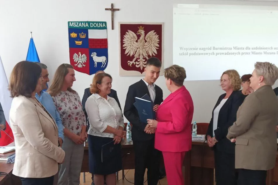 Nagrody dla najzdolniejszych uczniów - zdjęcie 9