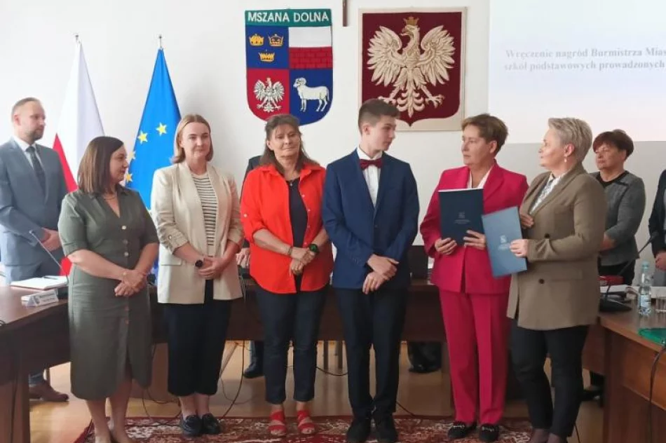 Nagrody dla najzdolniejszych uczniów - zdjęcie 11