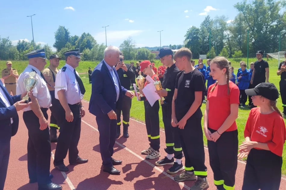 Rywalizowały młodzieżowe drużyny pożarnicze - zdjęcie 11