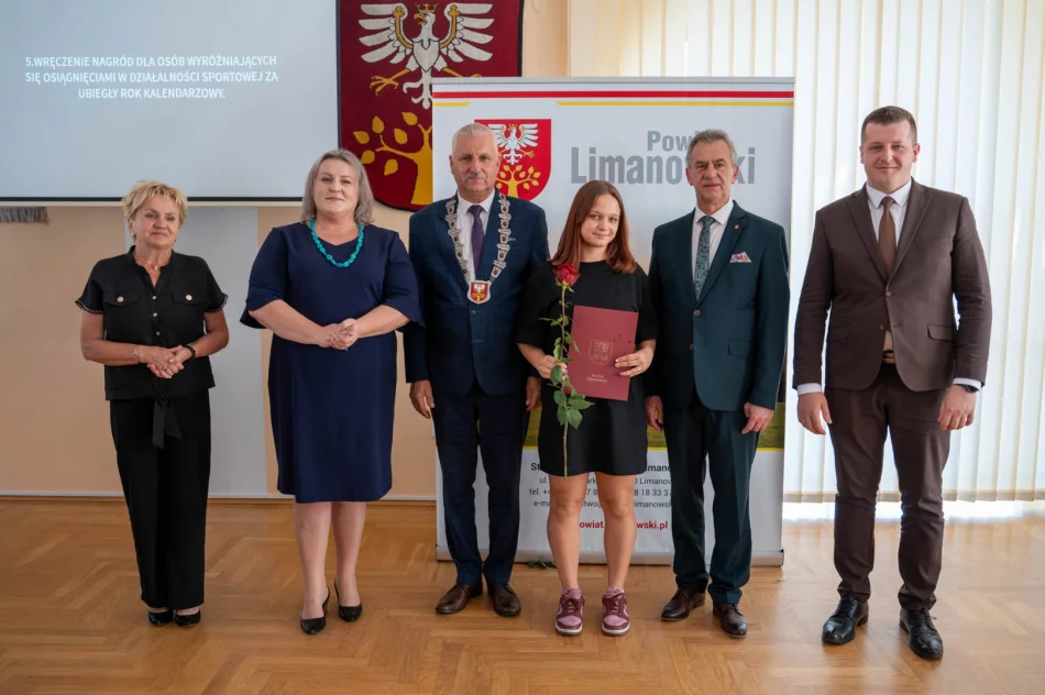 Sportowcy z Limanowszczyzny uhonorowani podczas sesji  - zdjęcie 15