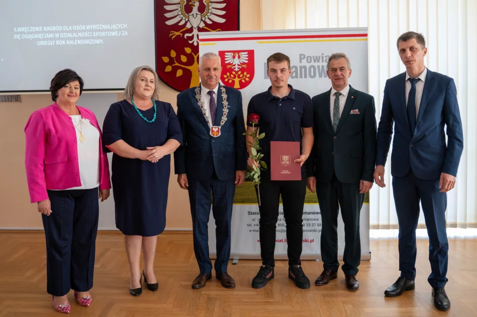 Sportowcy z Limanowszczyzny uhonorowani podczas sesji  - zdjęcie 16
