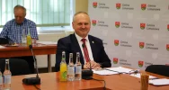 JEDNOGŁOŚNE ABSOLUTORIUM ZA 2024 ROK DLA WÓJTA GMINY LIMANOWA - zdjęcie 4