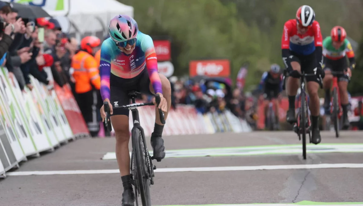 Katarzyna Niewiadoma podczas Tour de France kobiet Fot. PAP/EPA/FRANCOIS WALSCHAERTS