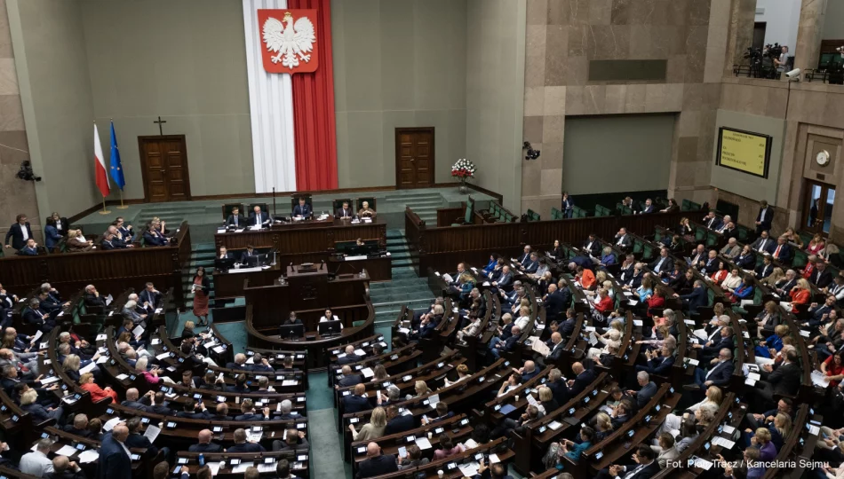 Trwa posiedzenie Sejmu – parlamentarzyści głosują i debatują (NA ŻYWO) - zdjęcie 1