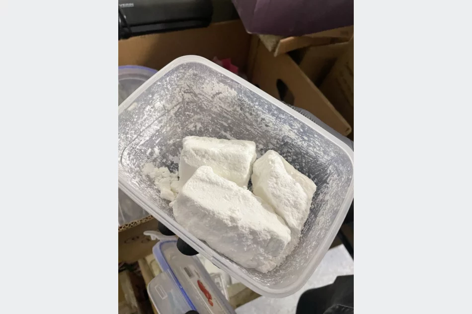 Policja zlikwidowała magazyn narkotykowy w garażu w Bochni - zdjęcie 2