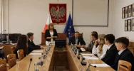 Inauguracyjna sesja - pierwsze obrady młodych radnych (ZDJĘCIA) - zdjęcie 2