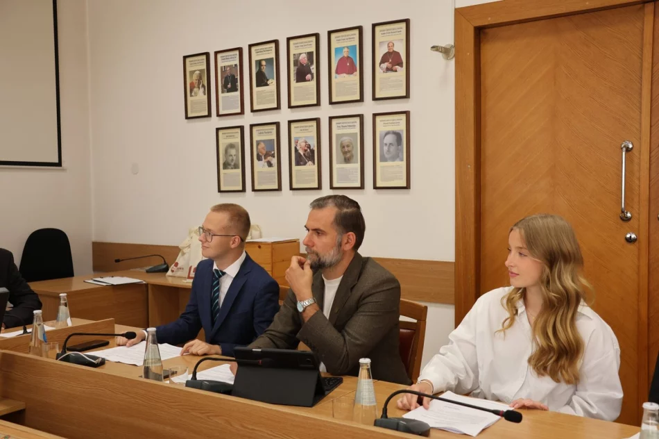 Limanowa rozpoczyna nowy rozdział! Inauguracja Młodzieżowej Rady Miasta - zdjęcie 2