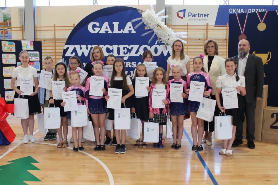 Gala Zwycięzców – święto 60-lecia Szkoły Podstawowej Nr 3 - zdjęcie 2
