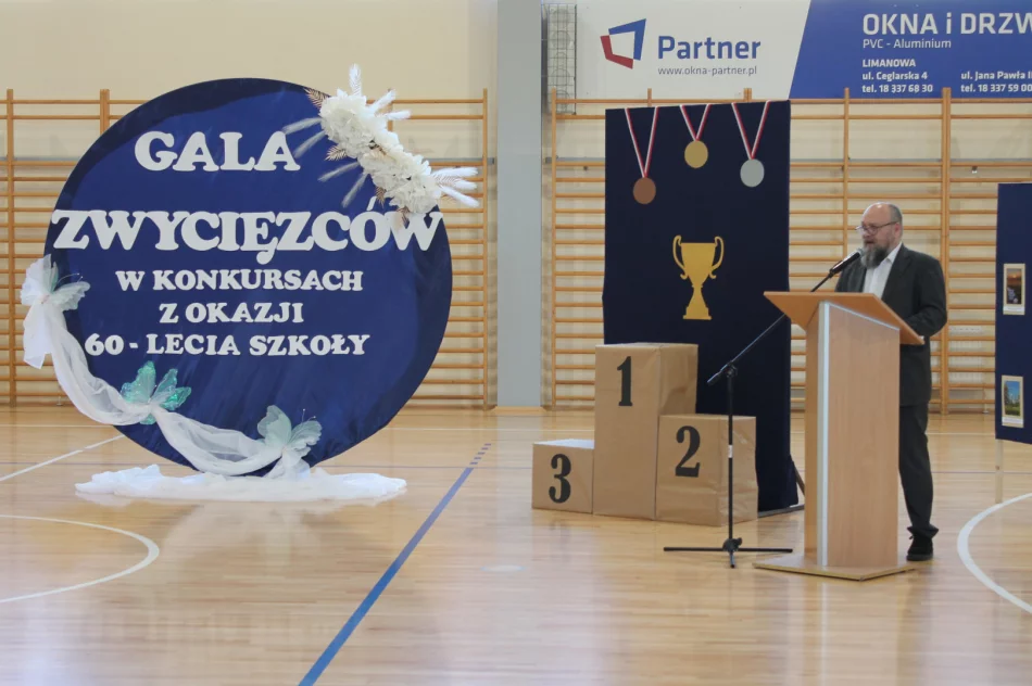 Gala Zwycięzców – święto 60-lecia Szkoły Podstawowej Nr 3 - zdjęcie 18