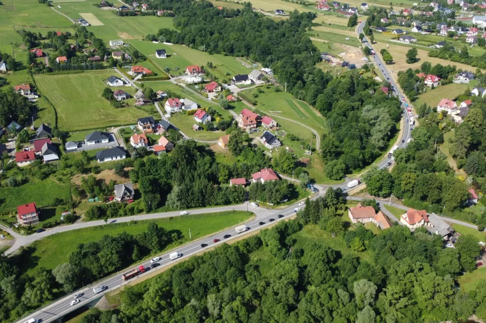 Zderzenie dwóch pojazdów na DK28 - zdjęcie 3