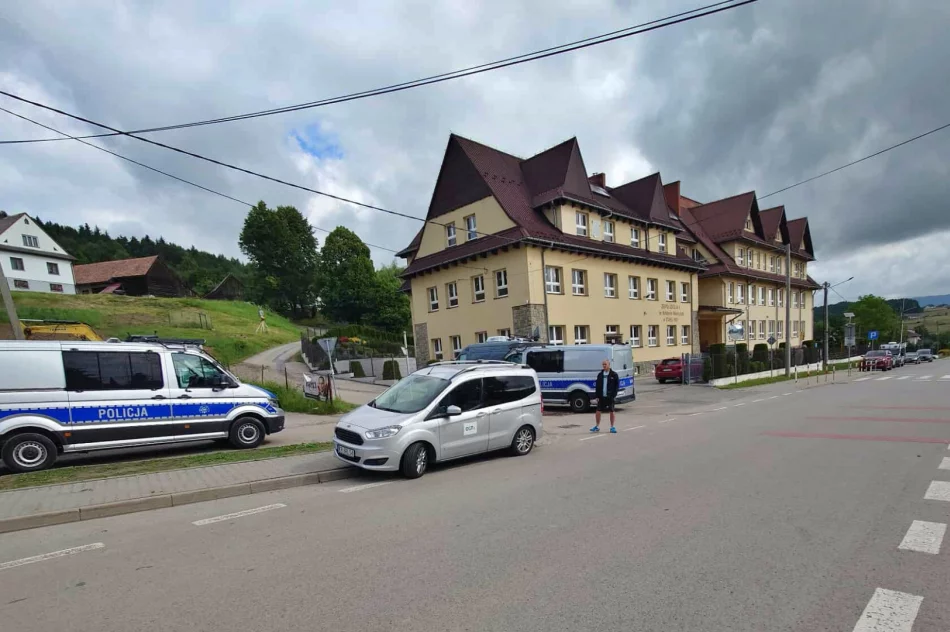 Strzelanina - noc i drugi dzień poszukiwań Tadeusza Dudy. Black Hawk znów w powietrzu - zdjęcie 11