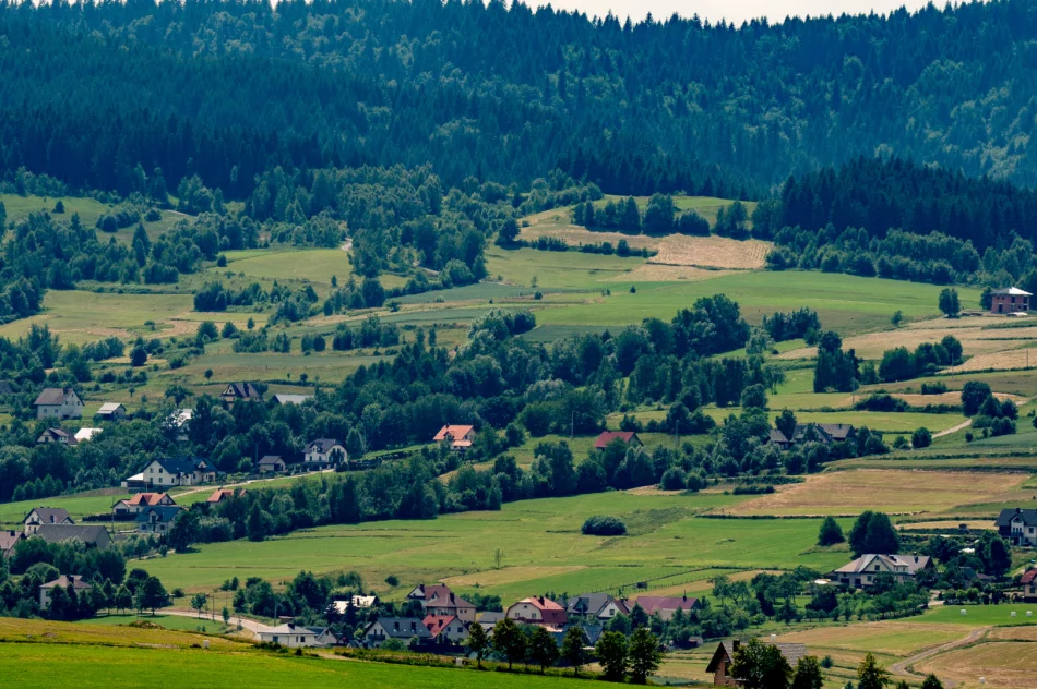 Poniedziałek: teren poszukiwań to 200 hektarów. Wpis policji w sprawie Bayraktar - zdjęcie 10