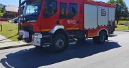 Zderzenie dwóch samochodów, jedna osoba trafiła do szpitala - zdjęcie 2
