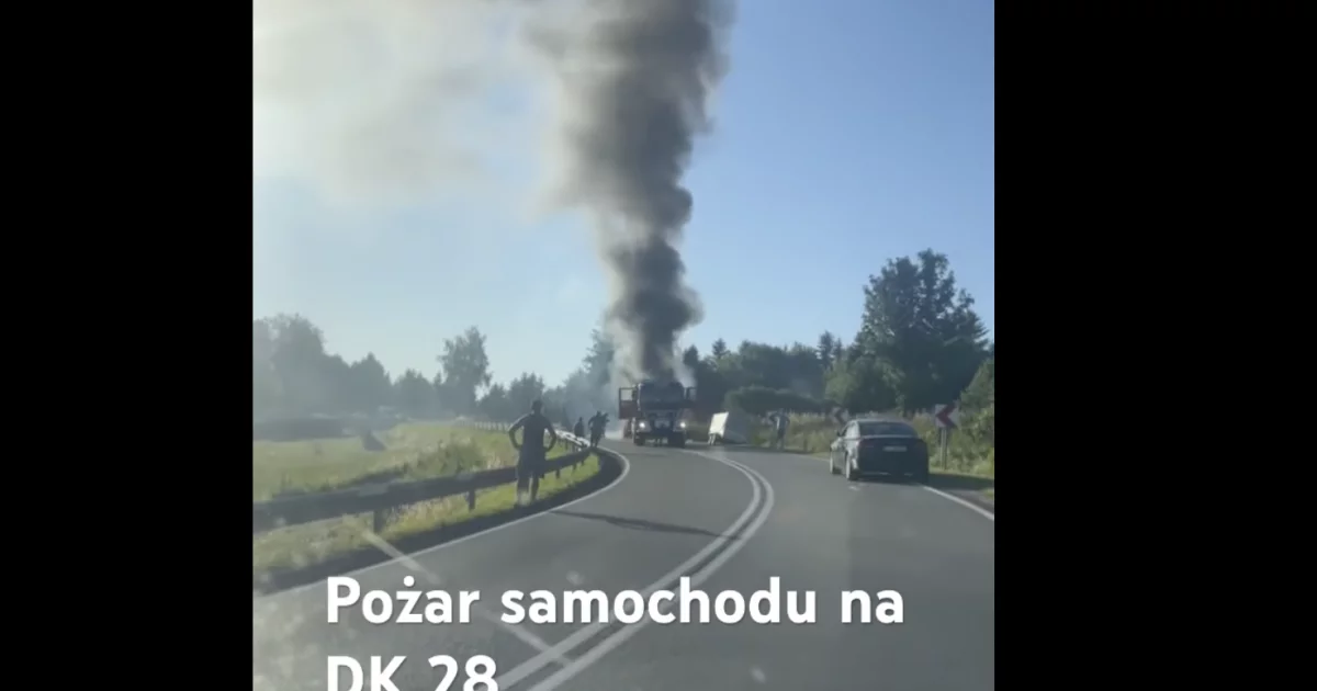 Pożar samochodu na DK28