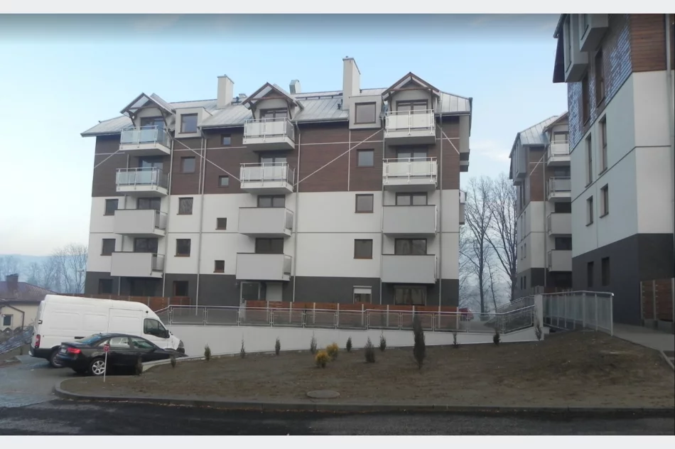 Mieszkanie do sprzedania - Osiedle Nad Parkiem + 2 garaże podziemne. - zdjęcie 1