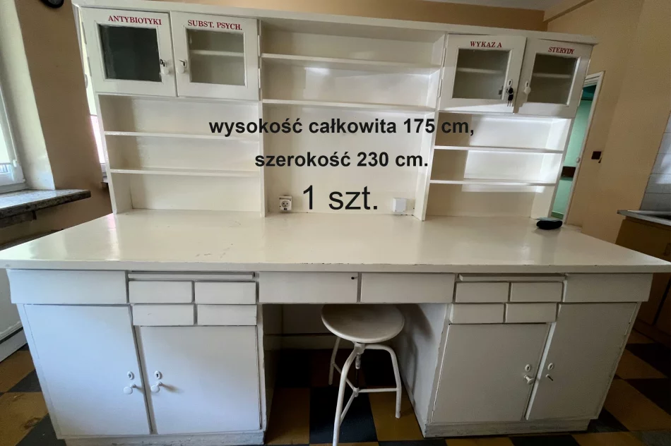 Szpital wystawił na sprzedaż zabytkowy sejf z 1911 roku - zdjęcie 5