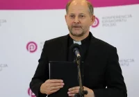 Komisja Episkopatu wzywa Ministerstwo Edukacji Narodowej do przestrzegania prawa - zdjęcie główne