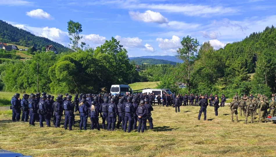 Policja: Koszty operacji w Starej Wsi są liczone - zdjęcie 1