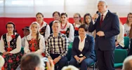 Beata Szydło w Limanowej: 'Wygraliśmy dzięki temu, że potrafiliśmy być razem' (zdjęcia i wideo) - zdjęcie 1