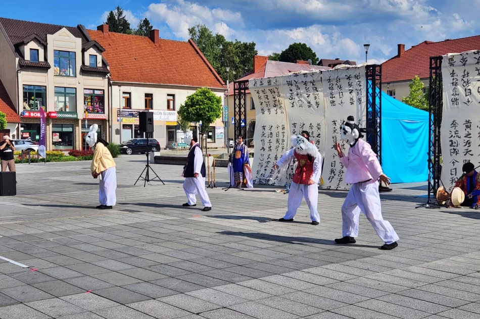 Spektakl koreańskiej grupy na otwarcie ULICA Festival (ZDJĘCIA) - zdjęcie 17