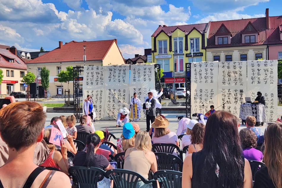 Spektakl koreańskiej grupy na otwarcie ULICA Festival (ZDJĘCIA) - zdjęcie 18