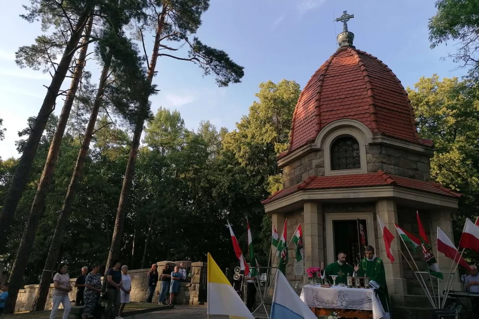 Na Jabłońcu odbyła się tradycyjna lipcowa Msza Święta - zdjęcie 10
