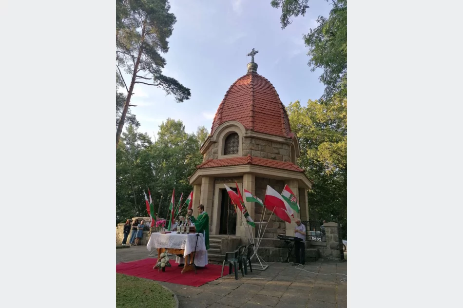Na Jabłońcu odbyła się tradycyjna lipcowa Msza Święta - zdjęcie 12
