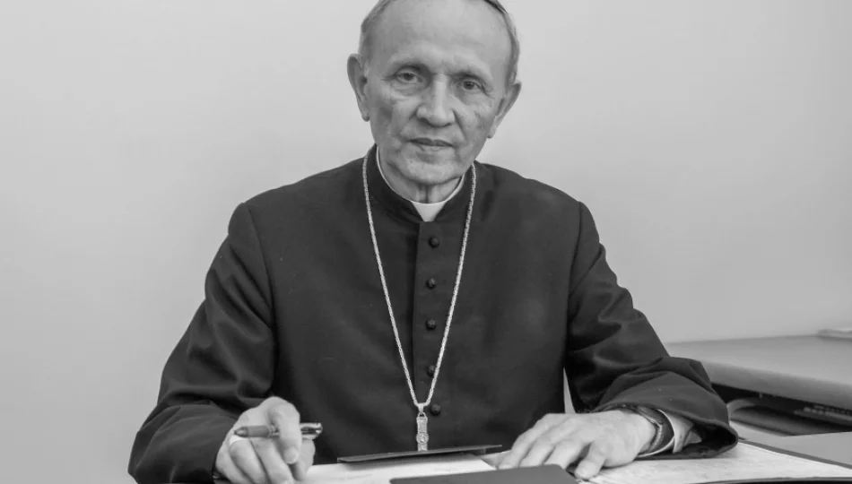 Zmarł biskup Władysław Bobowski - zdjęcie 1
