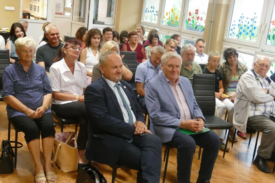 Wojciech Chmielarz w Bibliotece w Pisarzowej - zdjęcie 3