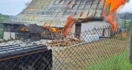  W akcji 48 strażaków z kilku jednostek - zdjęcie 3