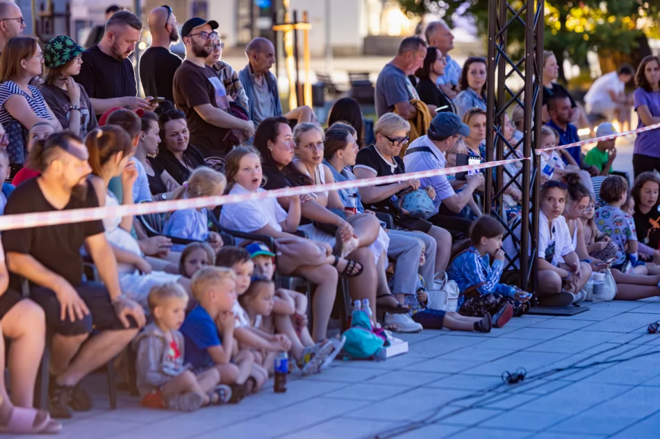 Teatr Ognia Mandragora w ramach 38. ULICA Street Theatre Festival - zdjęcie 17
