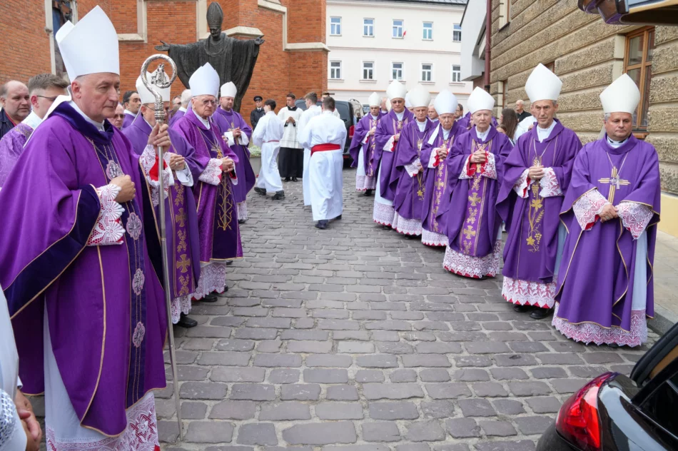 "Dobre czyny idą za nim przed Boży tron" - zdjęcie 5