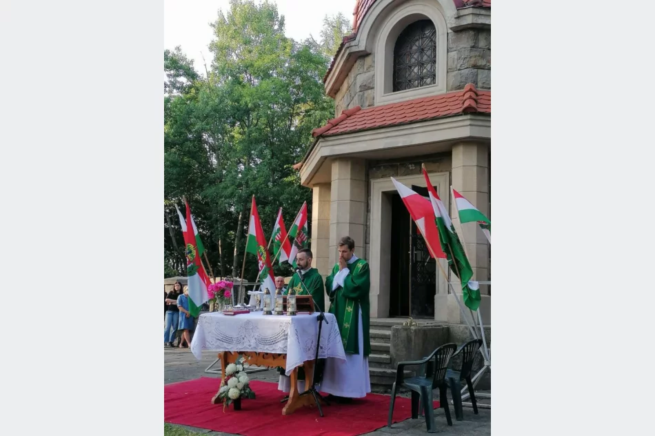 Eucharystia na Jabłońcu odprawiona zgodnie z tradycją - zdjęcie 5