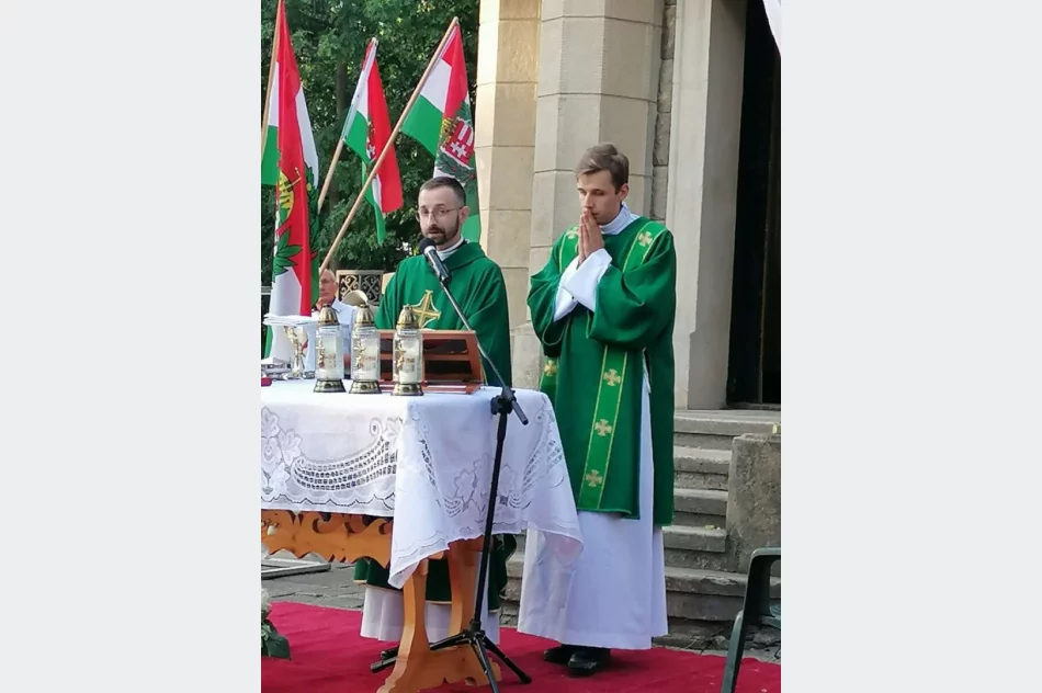 Eucharystia na Jabłońcu odprawiona zgodnie z tradycją - zdjęcie 6