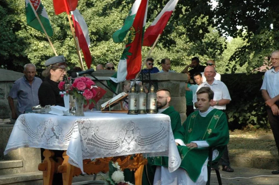 Eucharystia na Jabłońcu odprawiona zgodnie z tradycją - zdjęcie 15