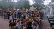 Zakopower na Dniach Limanowej. Koncert gwiazdy wieczoru w strugach deszczu (ZDJĘCIA) - zdjęcie 2