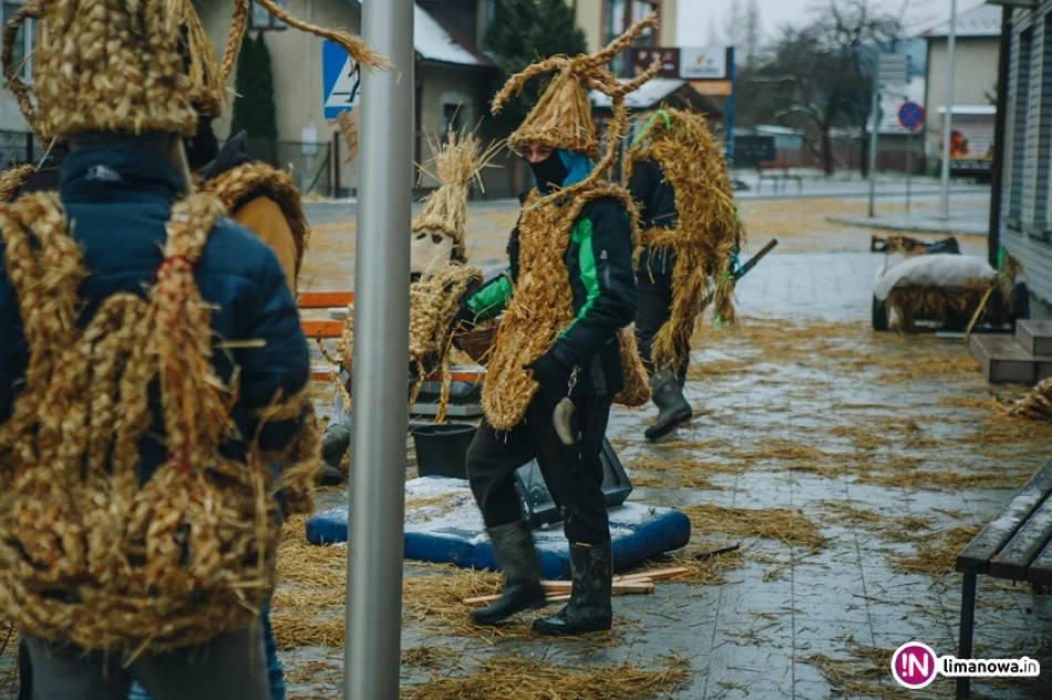 Dziady Śmiguśne w Dobrej 2018 - zdjęcie 3