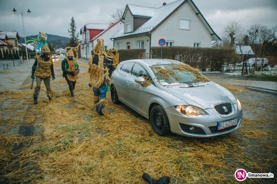Dziady Śmiguśne w Dobrej 2018 - zdjęcie 4