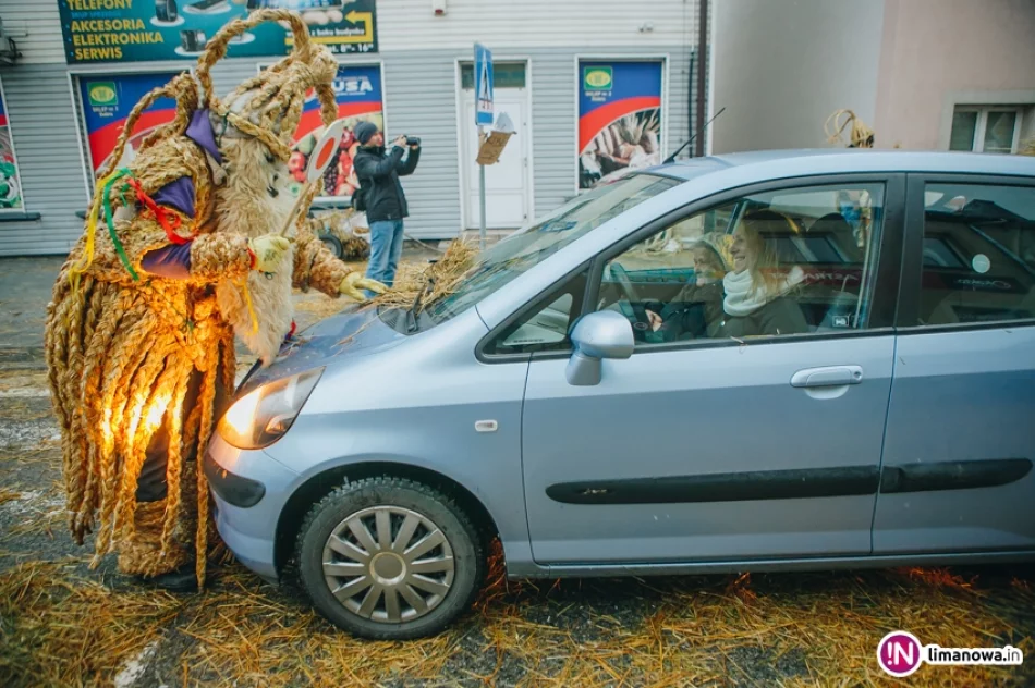 Dziady Śmiguśne w Dobrej 2018 - zdjęcie 11