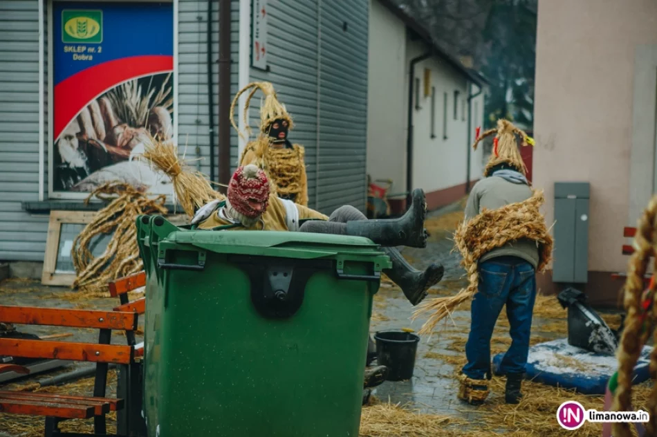 Dziady Śmiguśne w Dobrej 2018 - zdjęcie 13