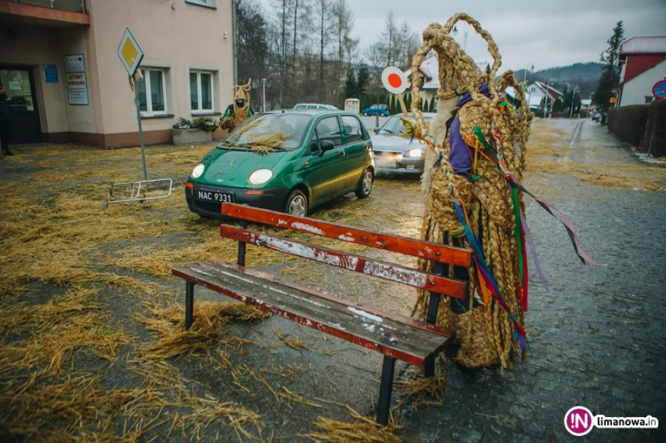 Dziady Śmiguśne w Dobrej 2018 - zdjęcie 15