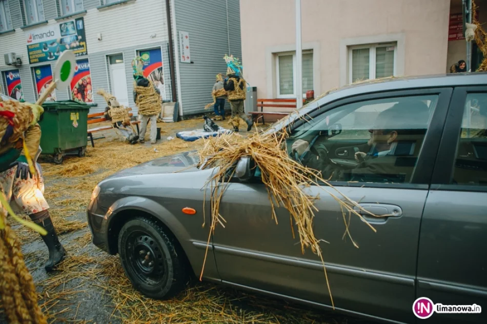 Dziady Śmiguśne w Dobrej 2018 - zdjęcie 17