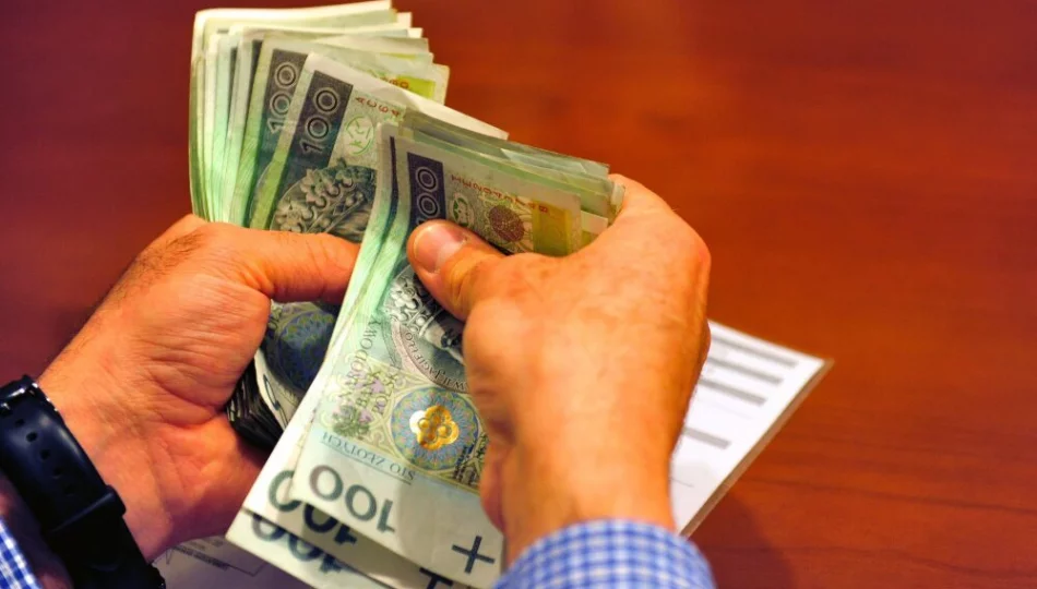 Prawie połowie Polaków zarobki wystarczają tylko na miesięczne utrzymanie - zdjęcie 1