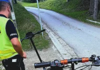 Policja kontrolowała pieszych i rowerzystów - zdjęcie główne