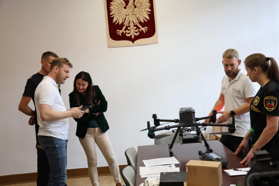 Nowoczesny dron dla Straży Miejskiej w Limanowej w walce o czyste powietrze! - zdjęcie 11